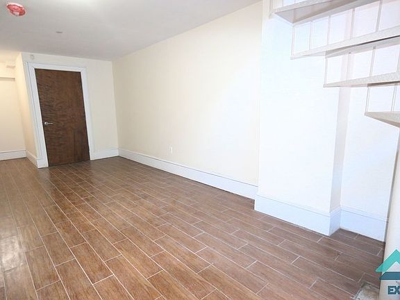 4th image of 303 Stanhope St #1R