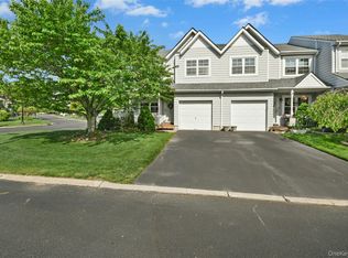 81 Sprucewood Blvd, Central Islip, NY 11722