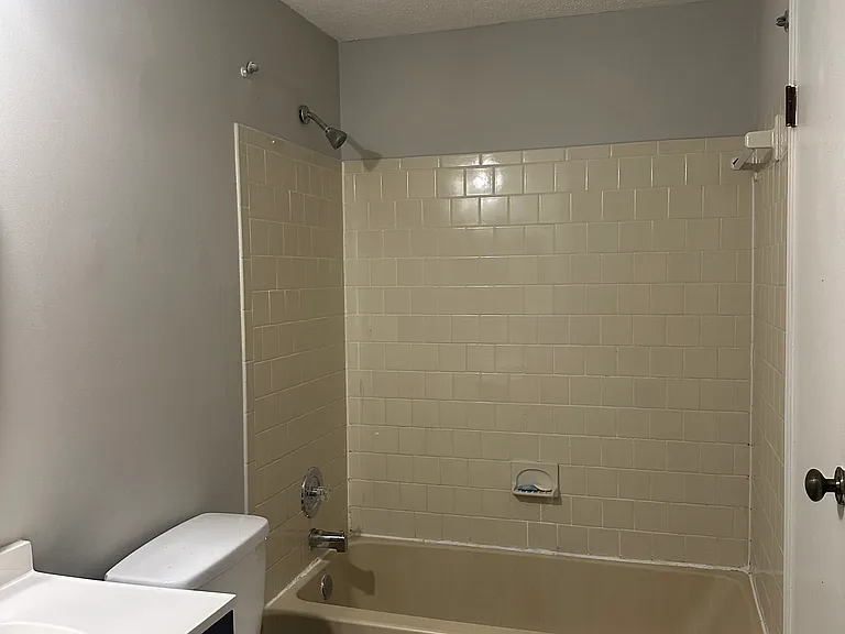 8414 Klarey Ct — Photo 28