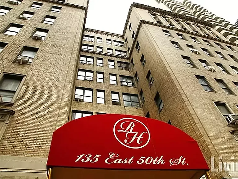 135 E 50th St #2L — Photo 7