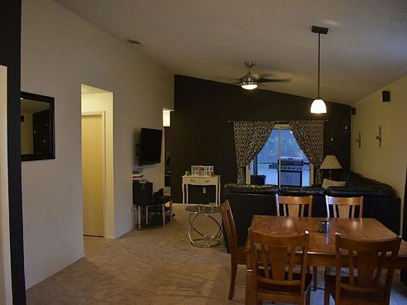 3rd image of 134 Meadow Blvd