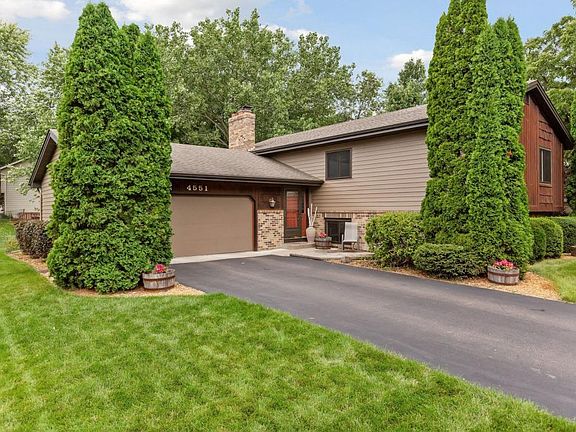 3rd image of 4551 Bramblewood Ave