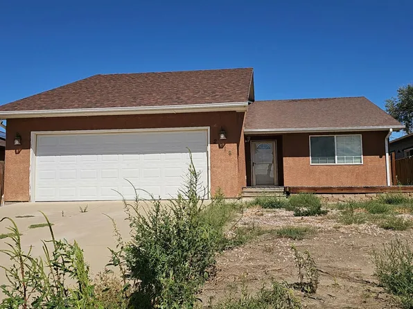 2418 Tuxedo Blvd, Pueblo, CO 81003