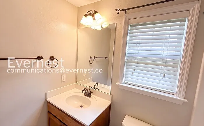 958 Colony Cir — Photo 17
