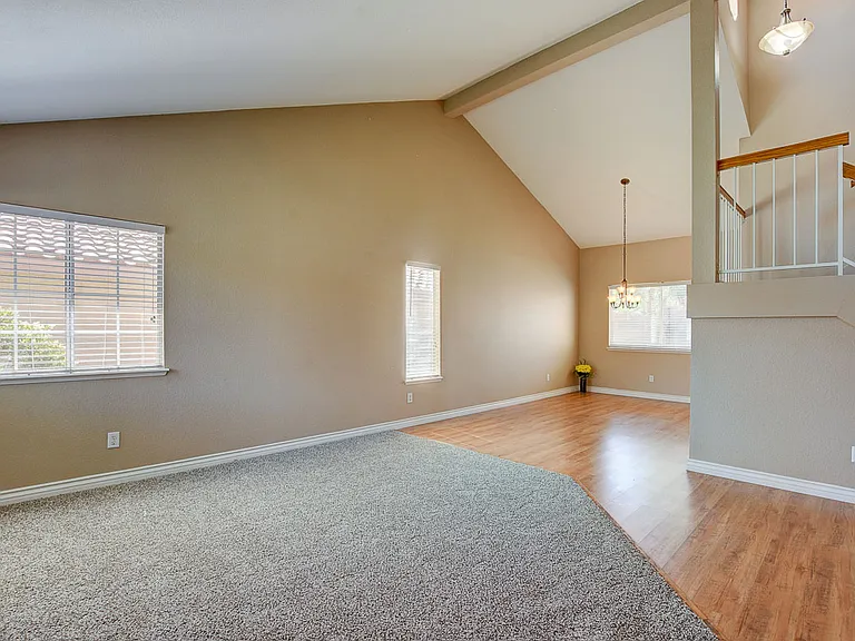 1833 Escondido Ter — Photo 10