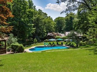 19 Witherell Dr, Greenwich, CT 06831