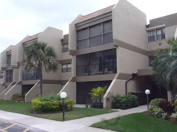 240 Lakeview Dr, Fort Lauderdale, FL