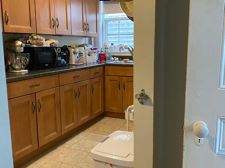 19 Thorndike St #4 — Photo 9