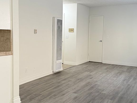 3rd image of 3756 Hughes Ave #5