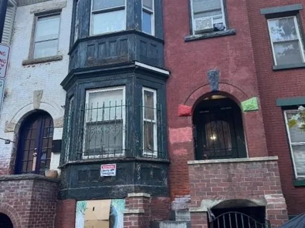 295 Dr Martin Luther King J, Newark City, NJ 07102