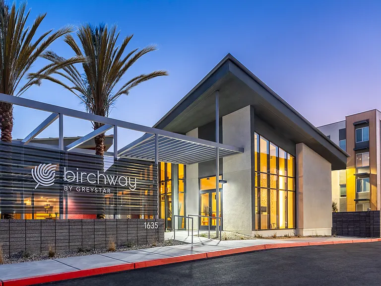 Birchway Tropicana — Photo 17