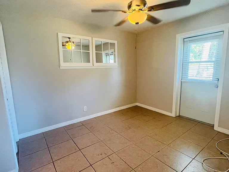 914 N Wild Olive Ave #910 — Photo 24