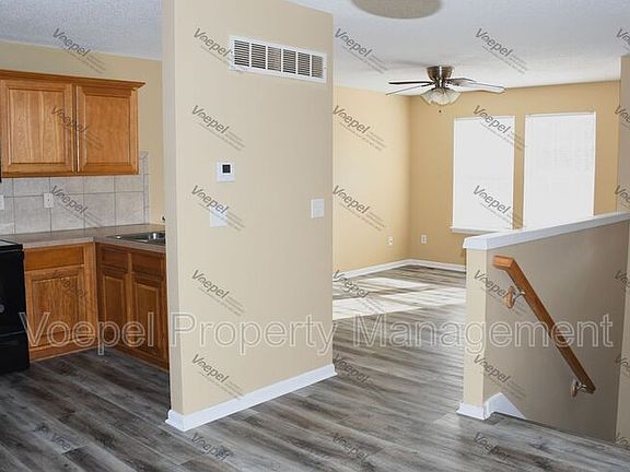 3rd image of 1008 W Linden Ave #A