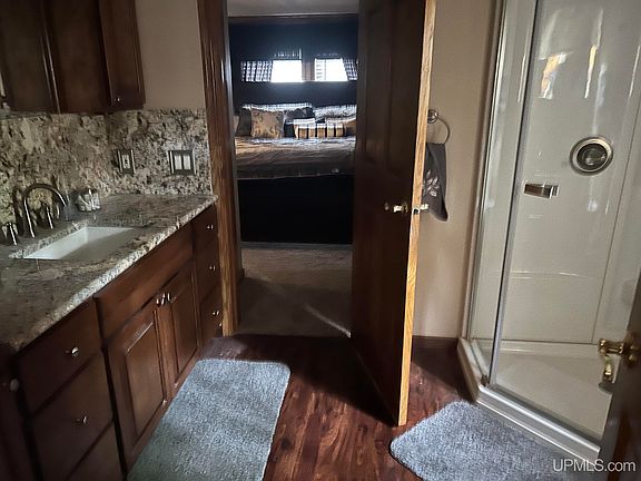 5th image of 2204 S Cosgrove Lake Rd