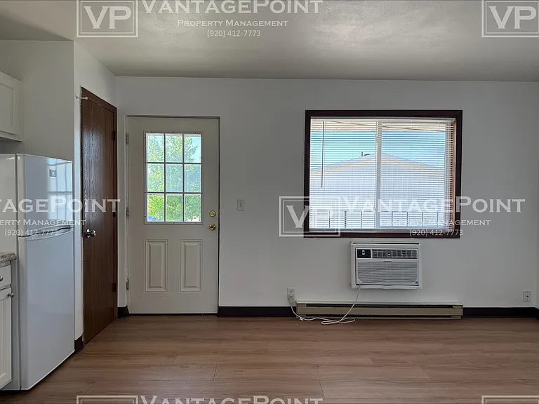 1914 Division St #18 — Photo 3