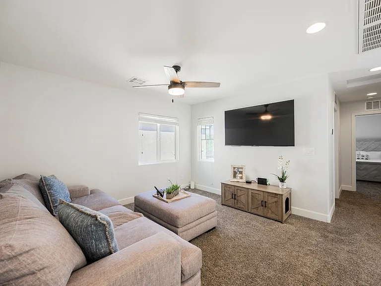 7333 Chesapeake Cove St — Photo 12