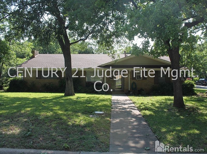 1st image of 805 Vine St