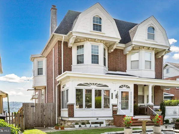 319 E 10th Ave, Conshohocken, PA 19428