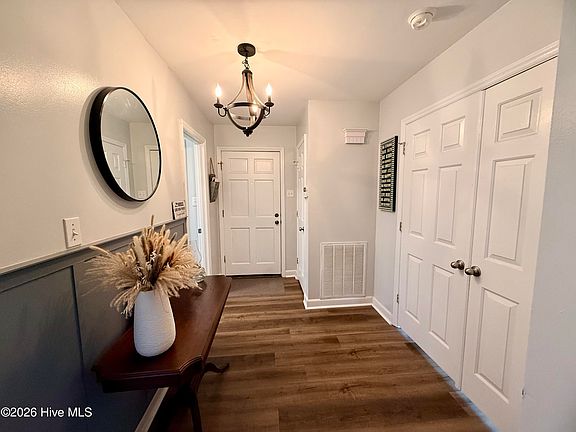 4th image of 8081 Saint Andrews Drive