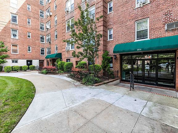 3rd image of 26-25 Union St APT 3B