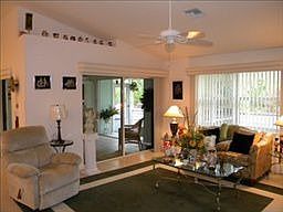 4th image of 857 Charlemagne Blvd