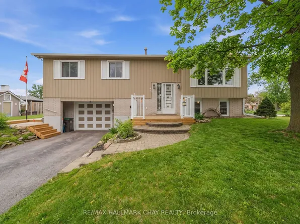 5 Austen Ln, Barrie, ON L4N 4V5