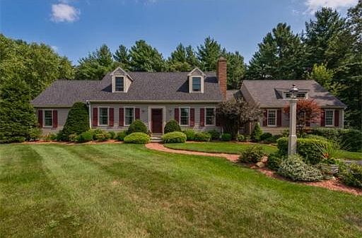 1st image of 12 Copper Beech Dr