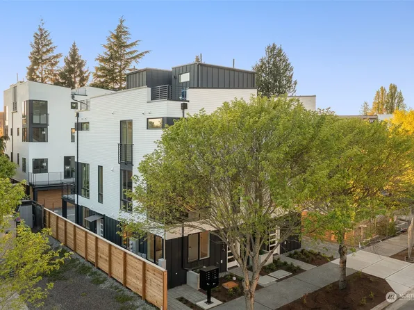 9015 D 13th Avenue NW, Seattle, WA 98117