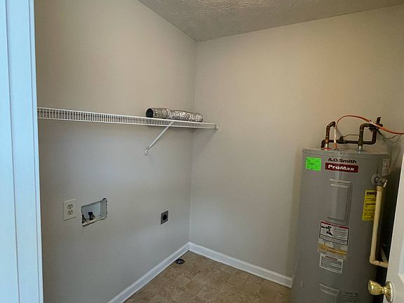 5th image of 241 McDaniel Ave #32