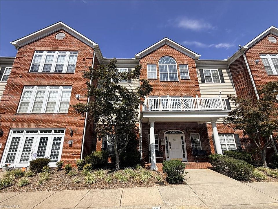 1st image of 522 College Rd