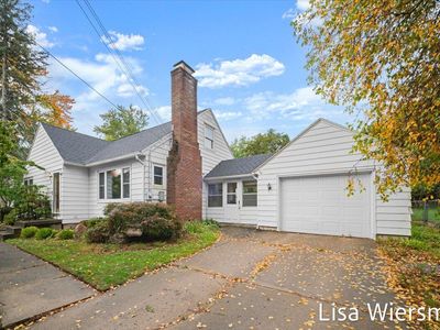 543 Fairfield Ave NW, Grand Rapids, MI, 49504