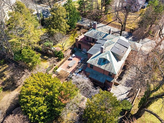2nd image of 39 Worthington Rd