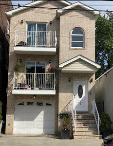 148 Sterling Ave, Jersey City, NJ, 07305