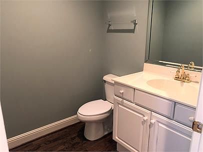 2nd image of 527 32nd Ave S #1