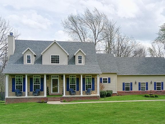2nd image of 5028 Chinquapin Ln