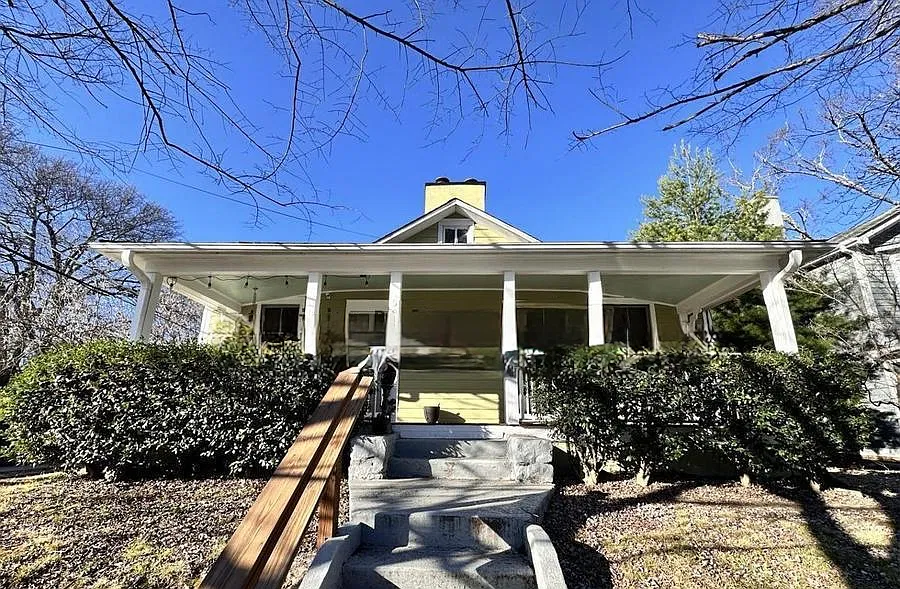 Auburn Ave NE, Atlanta — Photo 3