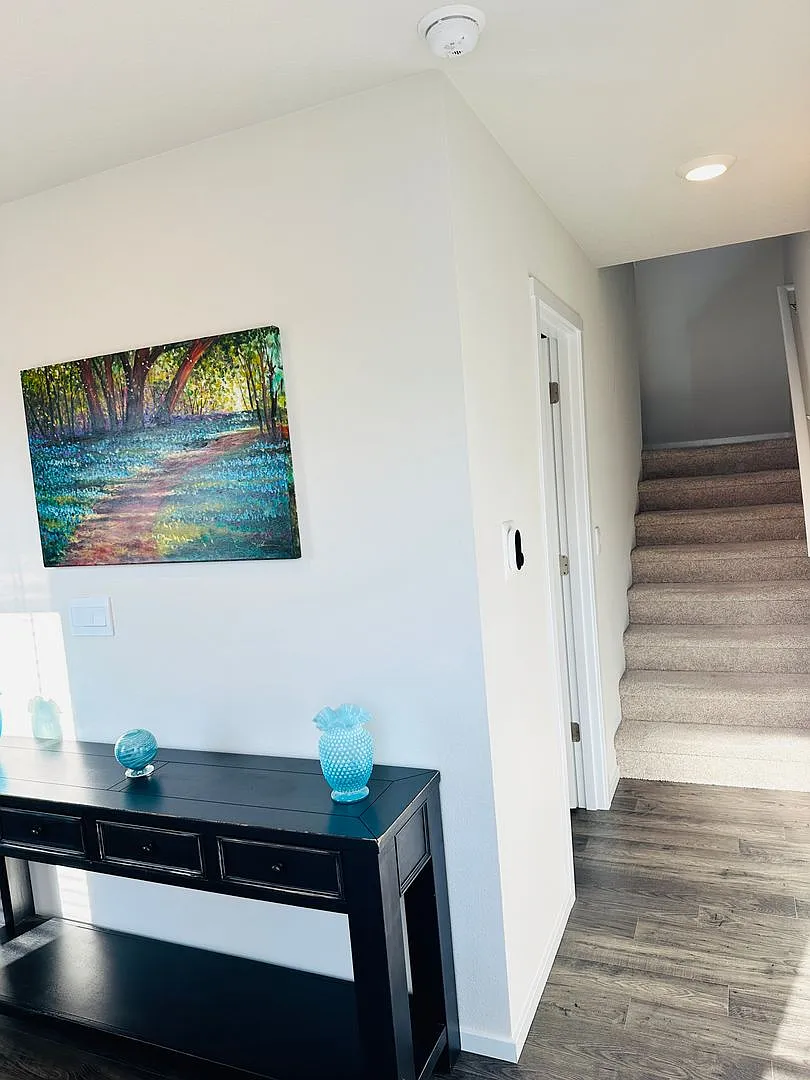 Almost New Beautiful Home With Stunning Finishes — Photo 3