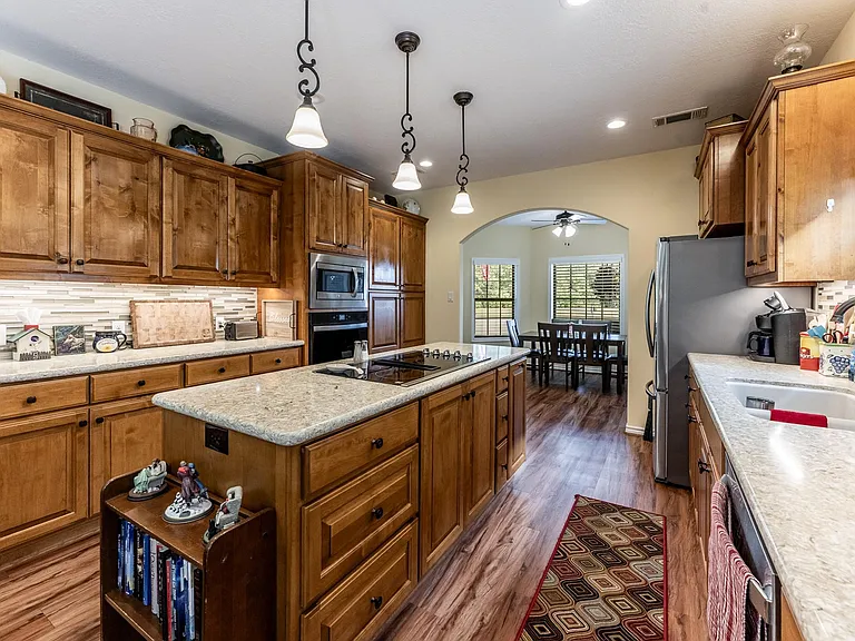 14 Wildwood Lake Dr — Photo 11