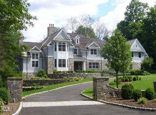 574 Cascade Rd, New Canaan, CT 06840