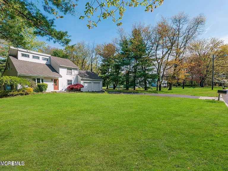 627 Eltone Rd — Photo 5
