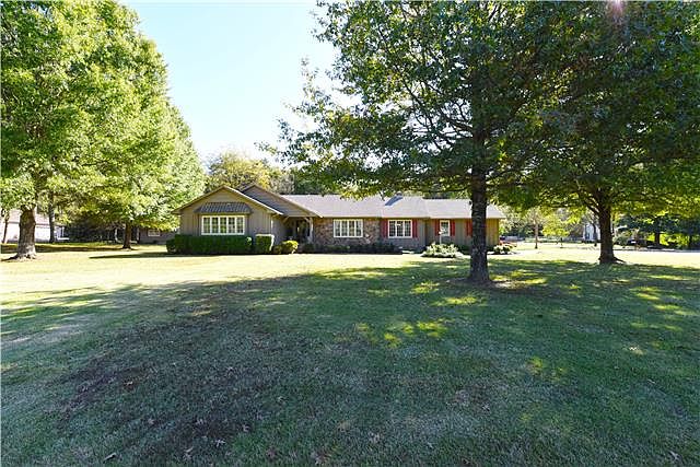 1st image of 3704 Concord Ct