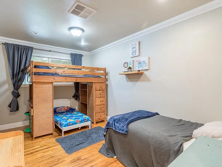 2053 Wilder Dr — Photo 21
