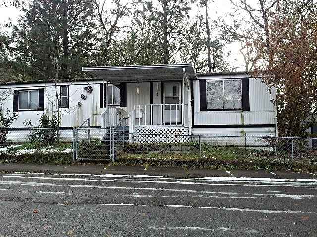 2nd image of 143 Fescue Ln