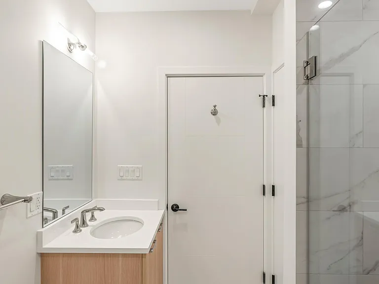298 Marginal St #4 — Photo 21