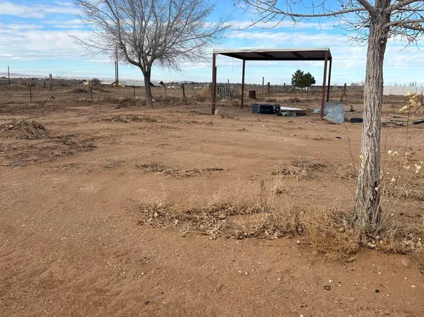 3 Dusty Rose Ln, Los Lunas, NM 87031