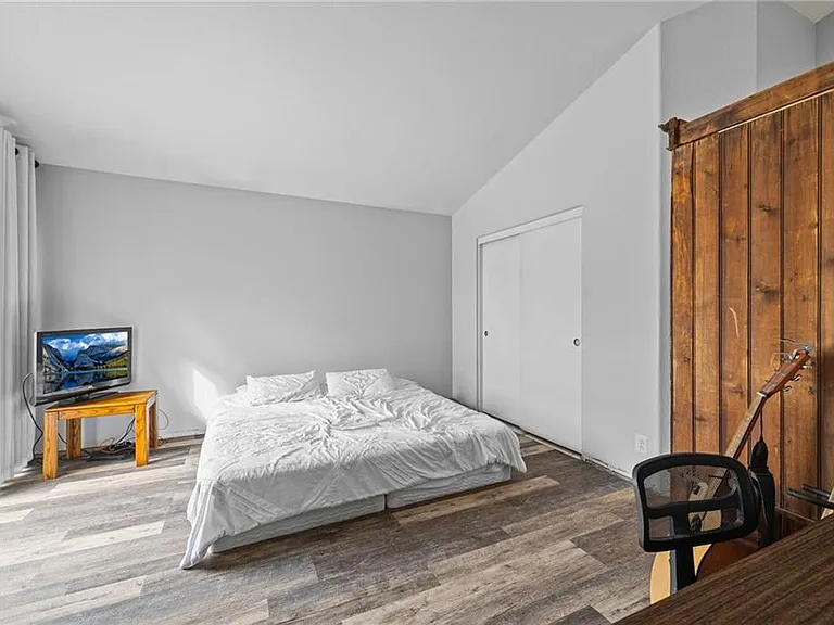 5594 Cedar Dr — Photo 5