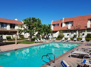 22315 1/2 Erwin St, Los Angeles, CA 91367