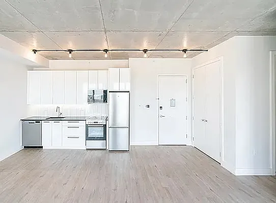 815 Flatbush Ave #Penthouse 24 — Photo 9
