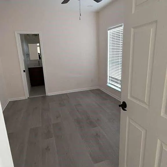 21878 Russell Dr — Photo 11