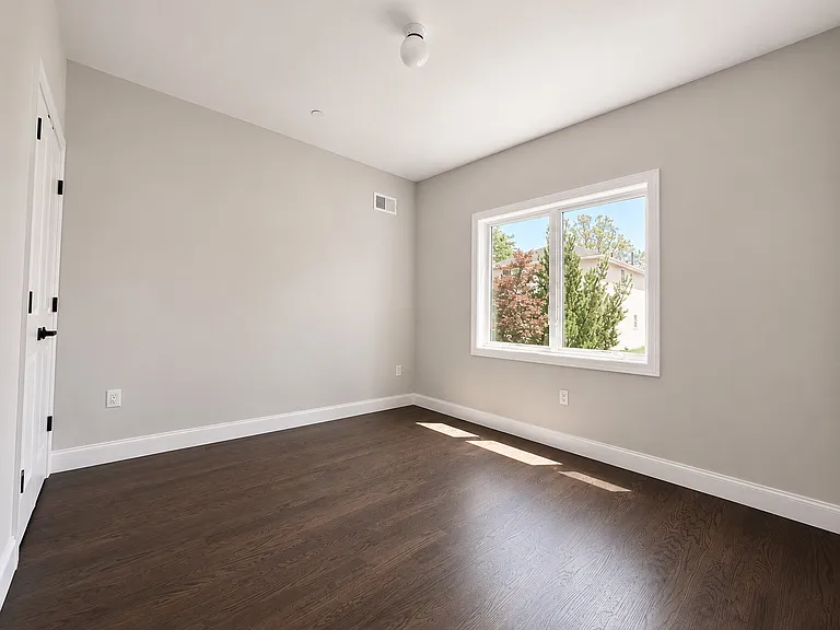 228 Sinclair Ave #1 — Photo 6